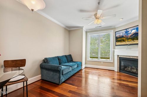 unit-102-400 W Rosemary St, Chapel Hill, NC, 27516-2342 | Card Image