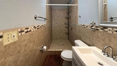 apt-a-111 Fargo St, Houston, TX, 77006-2069 | Card Image