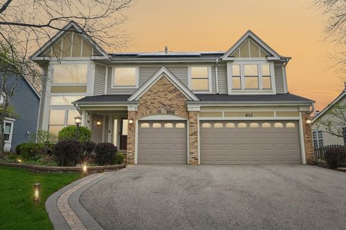 612 E Delgado Dr, Palatine, IL, 60074-7010 | Card Image