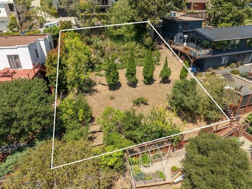 1072 Sterling Ave, Berkeley, CA, 94708-1729 | Card Image