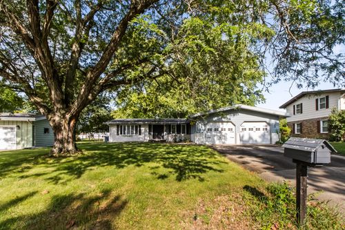 23 Cambridge Dr, Spring Valley, IL, 61362-1501 | Card Image