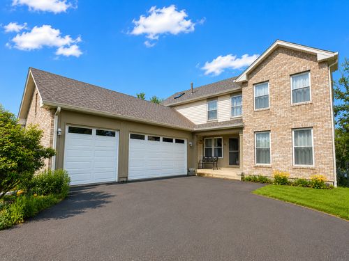 81 Misty Hill Ln, Hainesville, IL, 60030-1077 | Card Image