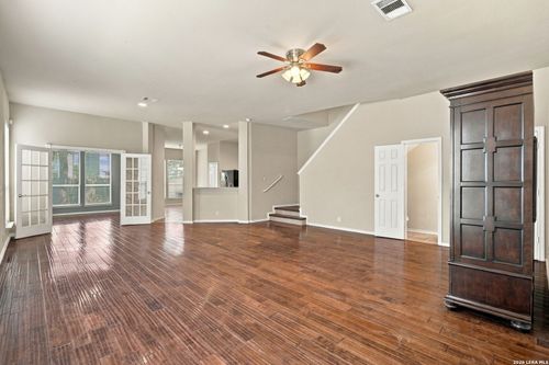 6737 Terra Rye, San Antonio, TX, 78240-2646 | Card Image