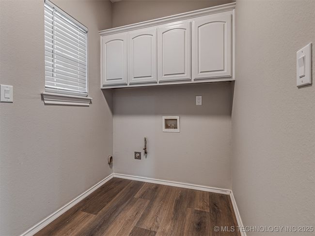 311 E 126 Th St S, House other with 3 bedrooms, 2 bathrooms and null parking in Jenks OK | Image 37