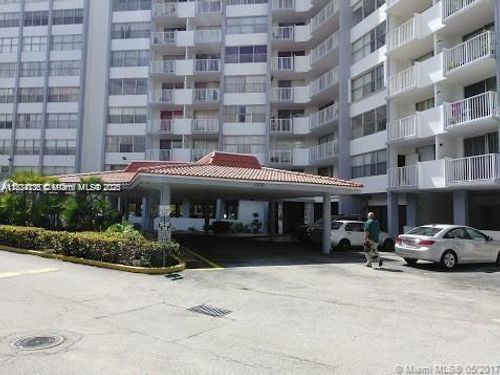 917e-1300 Ne Miami Gardens Dr, Miami, FL, 33179 | Card Image