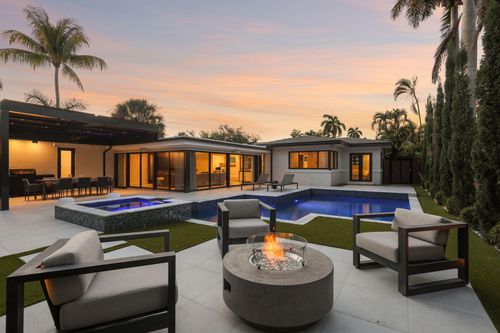 240 30th Street, West Palm Beach, FL, 33407 | Card Image