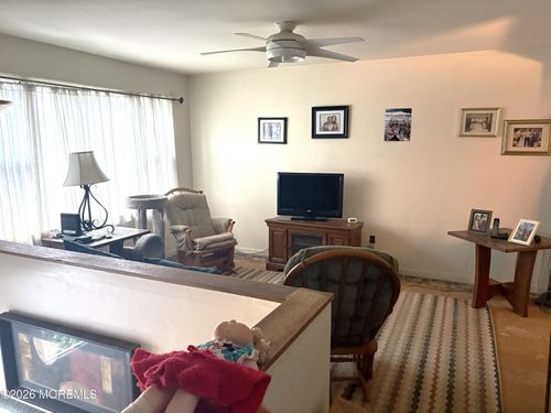 5 Beacon Ter, Keansburg, NJ, 07734-1914 | Card Image