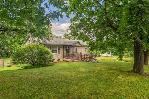 4 Phillips St, Rutland, VT, 05701-3001 | Card Image