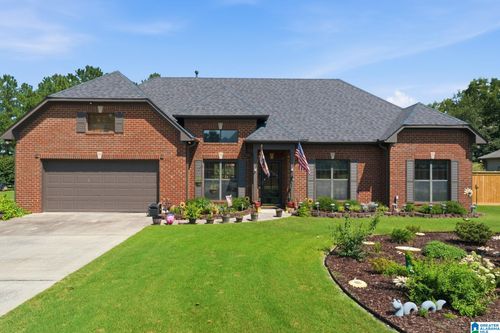 122 Farmingdale Dr, HARPERSVILLE, AL, 35078-5144 | Card Image