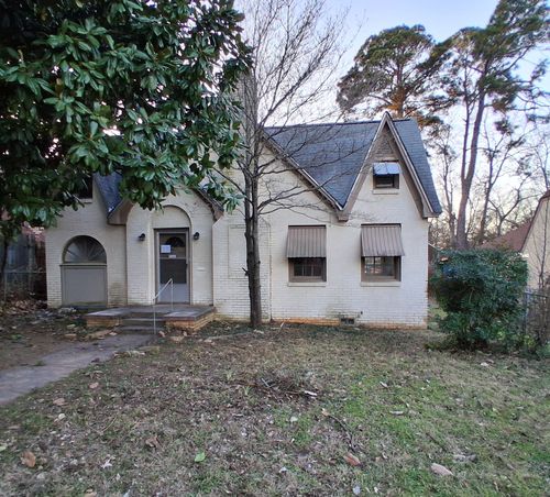 805 S Glenwood Boulevard, Tyler, TX, 75701 | Card Image