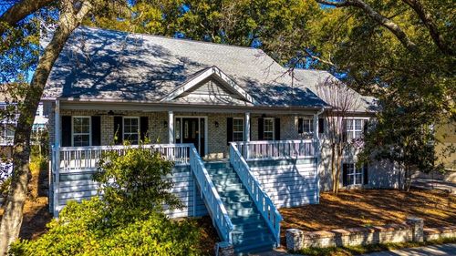 501 Hillside Dr N, North Myrtle Beach, SC, 29582-2920 | Card Image