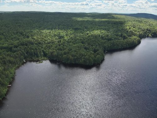 74 Eagle Ridge Rd, Lincoln, ME, 04457-4469 | Card Image