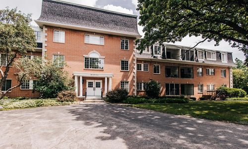 207-12990 W Bluemound Road, Elm Grove, WI, 53122 | Card Image