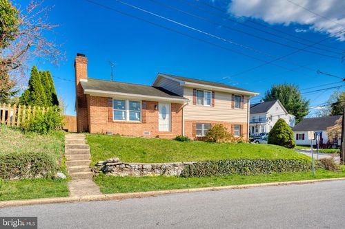 100 S High St, FUNKSTOWN, MD, 21734-1174 | Card Image