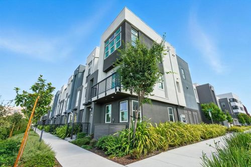 3493 Router Cmn, Fremont, CA, 94538-6266 | Card Image