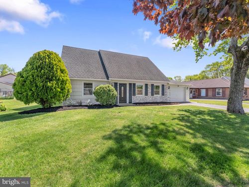 20 Huntington Ln, Willingboro, NJ, 08046-1716 | Card Image