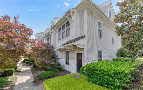 9440 26th Bay St, Norfolk, VA, 23518-1827 | Card Image