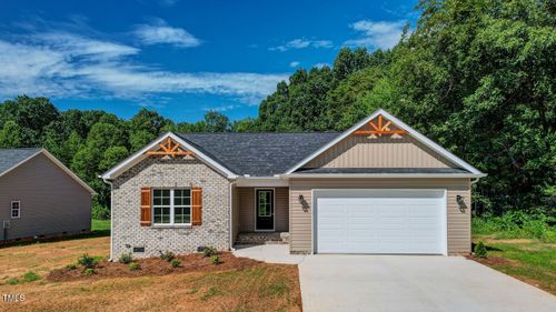 1824 Crutchfield Rd, Reidsville, NC, 27320-8946 | Card Image
