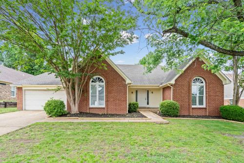 810 N Walnut Bend Rd, Cordova, TN, 38018-6425 | Card Image