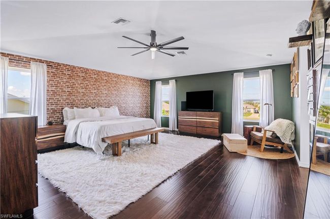 420 Se 13 Th Ct, House other with 4 bedrooms, 3 bathrooms and 2 parking in Cape Coral FL | Image 18