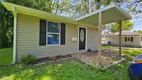 408 W Tanner St, Brownstown, IN, 47220-1831 | Card Image