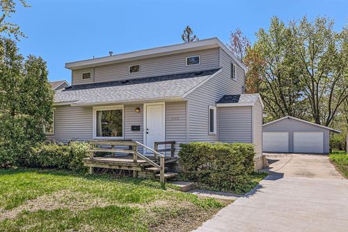 900 Park St, Anoka, MN, 55303-1915 | Card Image
