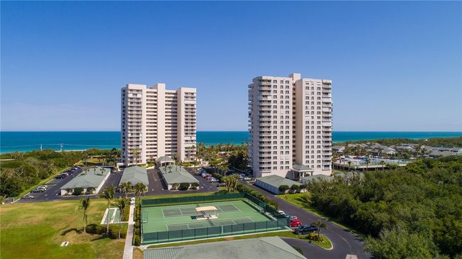 APT-9-5 - 5051 N Highway A1a, House attached with 2 bedrooms, 2 bathrooms and null parking in Hutchinson Island FL | Image 27
