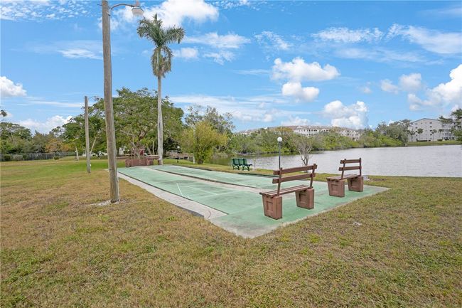 K302 - 3622 Lake Bayshore Dr, Condo with 2 bedrooms, 2 bathrooms and null parking in BRADENTON FL | Image 26