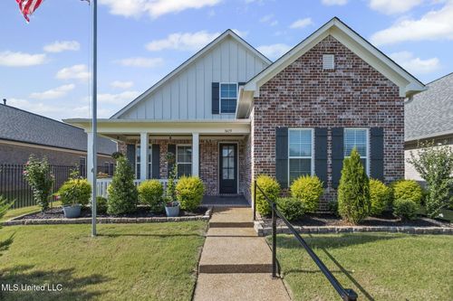3415 Kreunen St, Nesbit, MS, 38651-2519 | Card Image