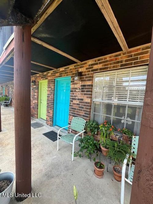 91-1550 E Second St, Pass Christian, MS, 39571-3145 | Card Image