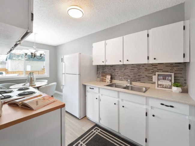 A - 2737 78 Avenue Se, Home with 2 bedrooms, 1 bathrooms and 1 parking in Calgary AB | Image 11