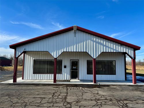 1947 Lapeer Rd, Lapeer, MI, 48446-7710 | Card Image