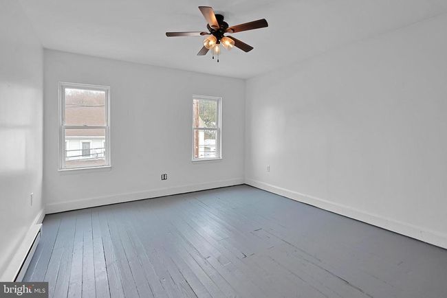 47 Washington St, House other with 4 bedrooms, 2 bathrooms and null parking in Middleport PA | Image 22