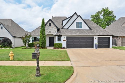 6867 E 124th St S, Bixby, OK, 74008-3596 | Card Image