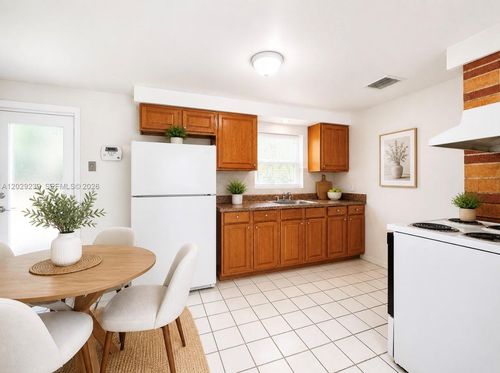 2040-2040 Nw 29th Ter, Fort Lauderdale, FL, 33311-3217 | Card Image
