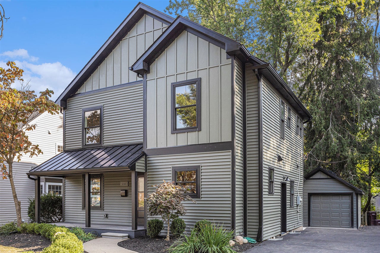 Charlton Ave, Ann Arbor, MI 48103