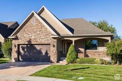 10771 Village Dr, Highland, UT, 84003-9624 | Card Image