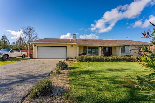 205 Highland Ave, San Martin, CA, 95046-9427 | Card Image
