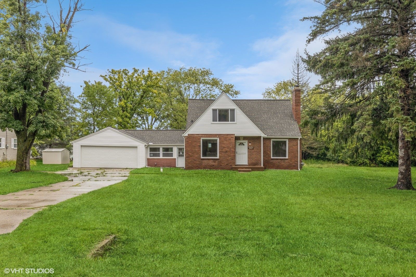 Lapeer Rd, Burton, MI 48509