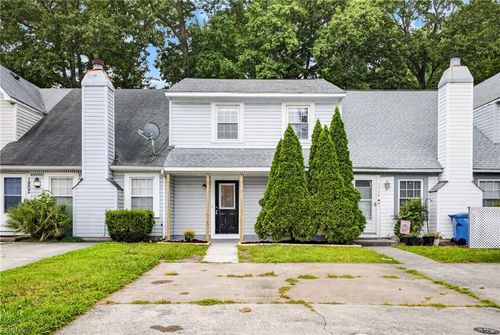 1904 Woodgate Arch, Chesapeake, VA, 23320-7817 | Card Image