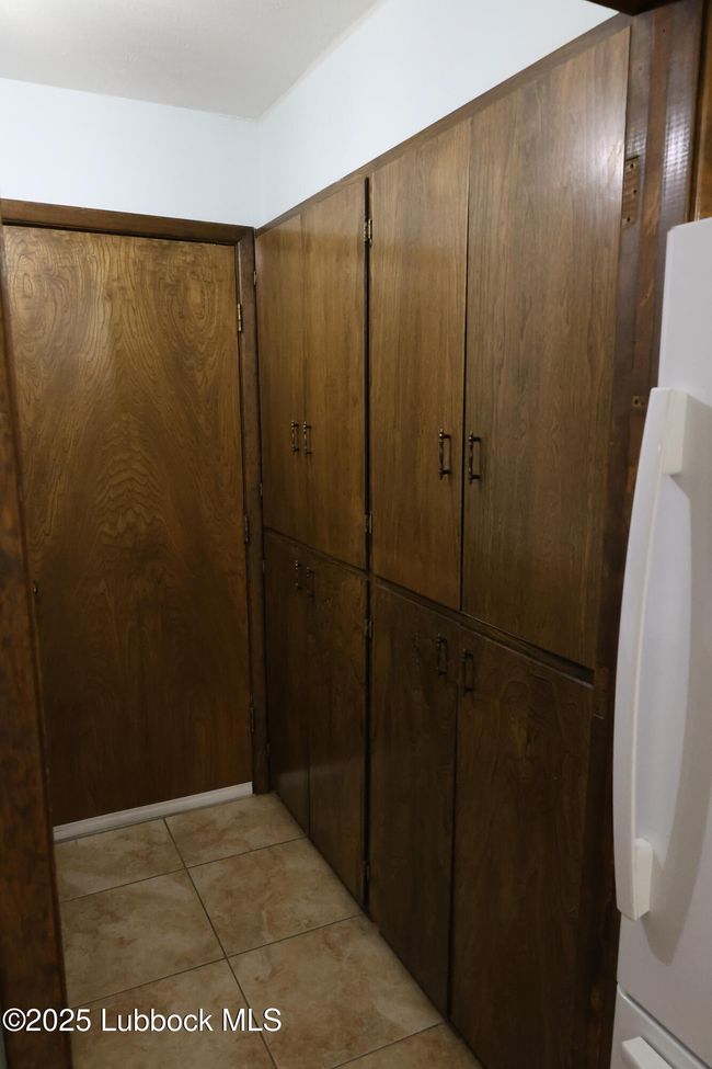 2512 Holliday St, House other with 3 bedrooms, 2 bathrooms and null parking in Plainview TX | Image 12