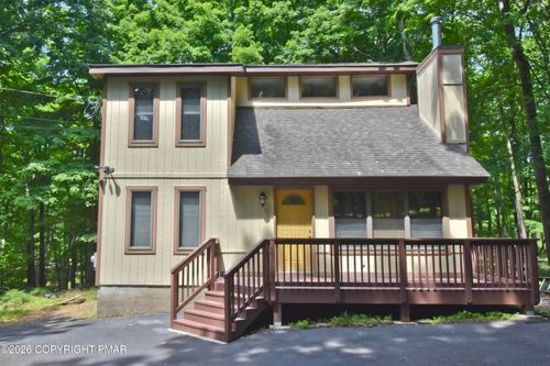 2217 Longview Dr, Bushkill, PA, 18324 | Card Image