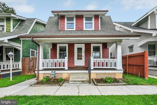939 Wayne Ave, YORK, PA, 17403-1130 | Card Image