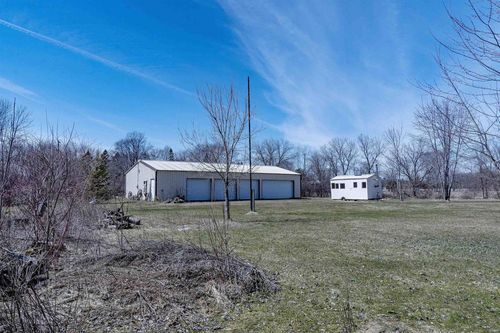 W284 Oak Street, BLOOMFIELD, WI, 54940 | Card Image