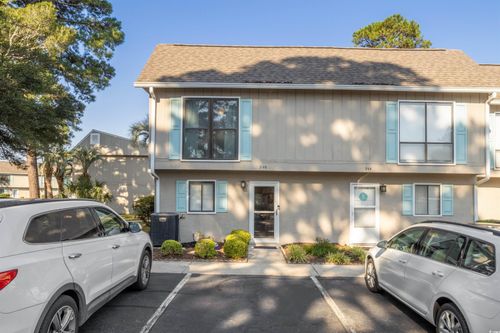 946-946 Villa Dr, North Myrtle Beach, SC, 29582-2540 | Card Image
