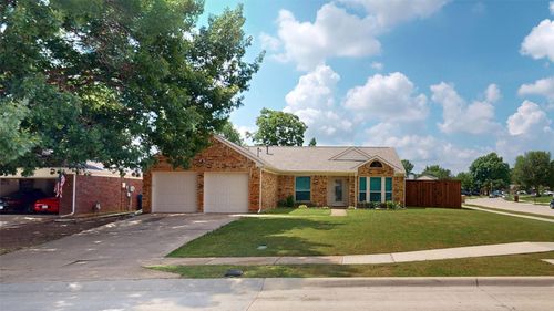 1317 Colonial Pl, Flower Mound, TX, 75028-2114 | Card Image