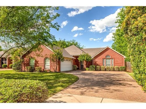 231 E Vine St, Keller, TX, 76248-2224 | Card Image