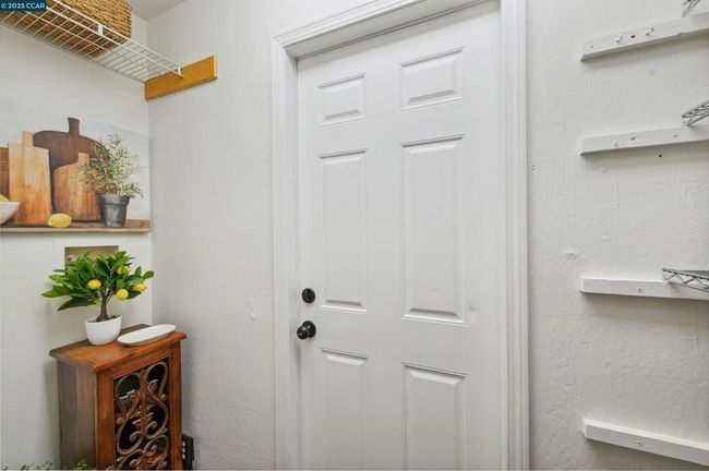 Pantry | Image 15