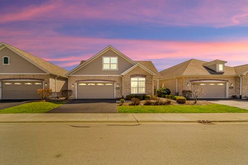 16519 S Fox Run Cir, Plainfield, IL, 60586-9124 | Card Image
