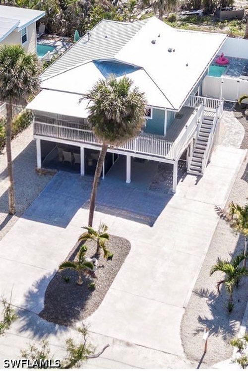 114 Lovers Ln, Fort Myers Beach, FL, 33931-3510 | Card Image